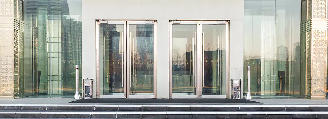 Automatic Sliding Door Replacement in Jacques-Cartier, QC