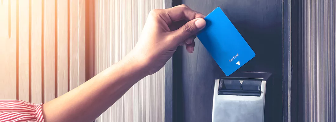 Card Lock System Integration with Existing Security in Jacques-Cartier, QC