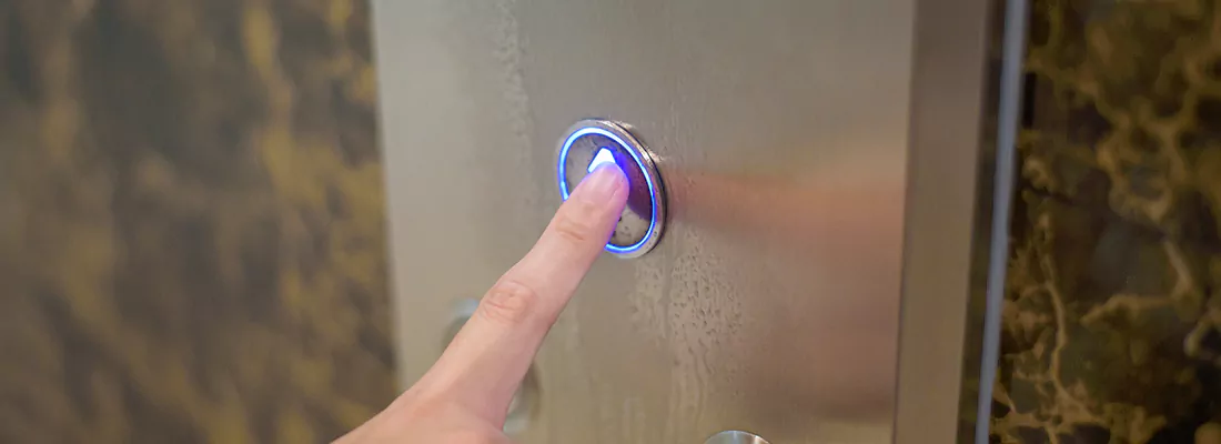 Door Opening Button Solutions for Businesses in Jacques-Cartier, QC