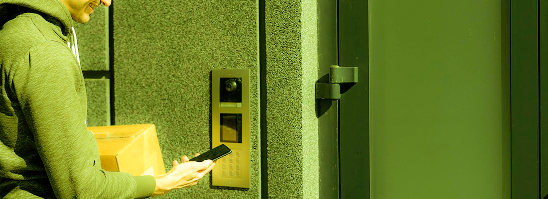 Keyless Entry Systems for Storefronts in Jacques-Cartier, QC